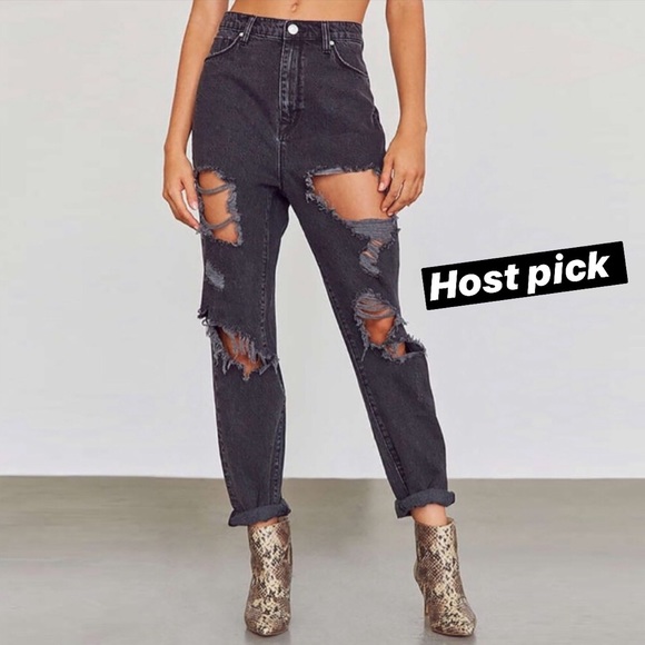BDG Denim - HP🎉 BDG Distressed Black High Rise Mom Jeans